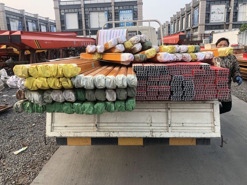 	整車(chē)貨整裝待發(fā)